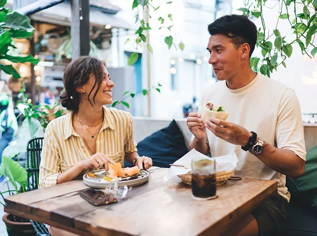 Bedrijfsleider maakt gebruik van maaltijdcheques