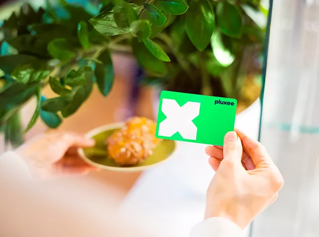 Extralegal advantges