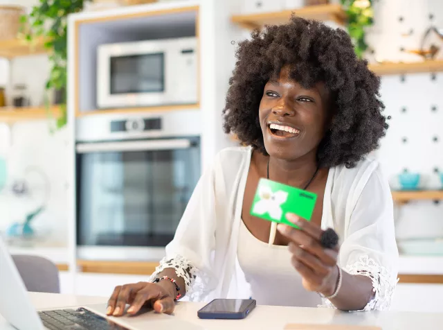 Woman with Pluxee Card