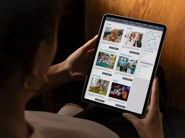 portal Benefits at work image tablet